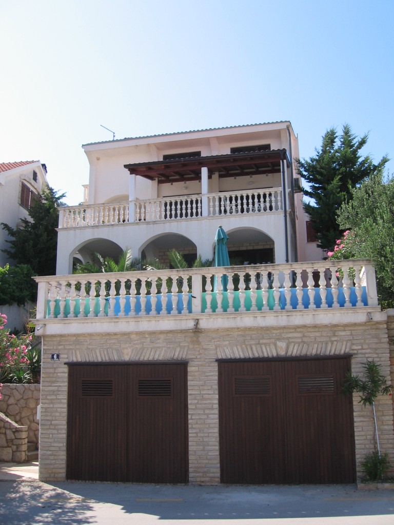 05.jpg