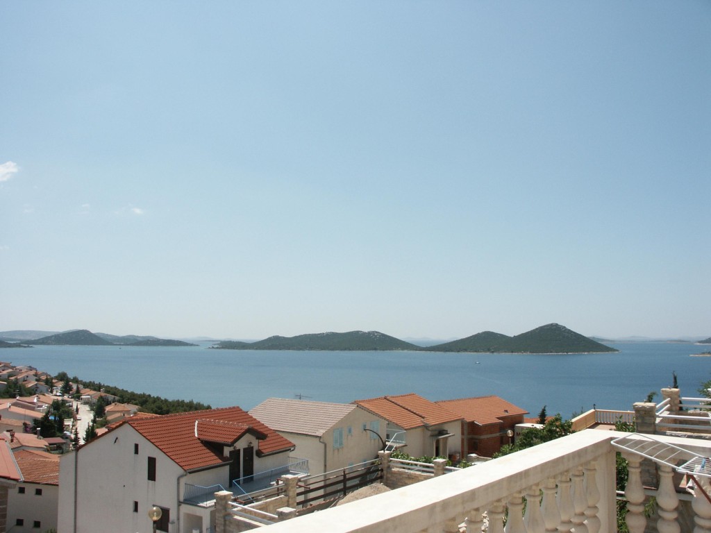 06.jpg
